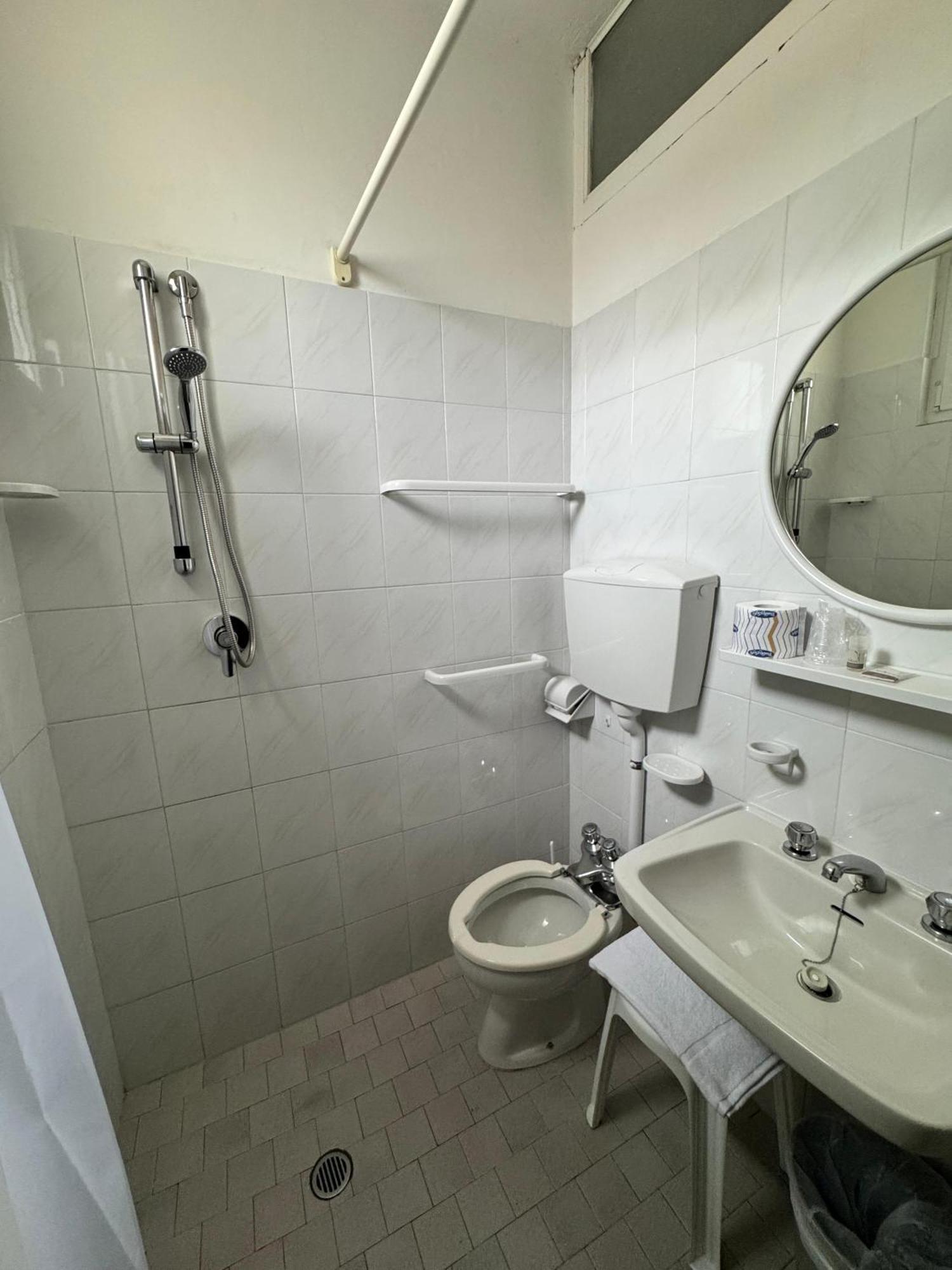 Hotel Urania Nuova Gestione Rimini Exterior foto